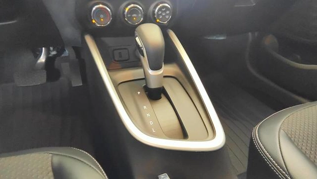 imagem-https://www.socarrao.com.br/sc-vehicle-images-prod/865086/1788538316512-7818864_14_B_14693c053f.jpeg