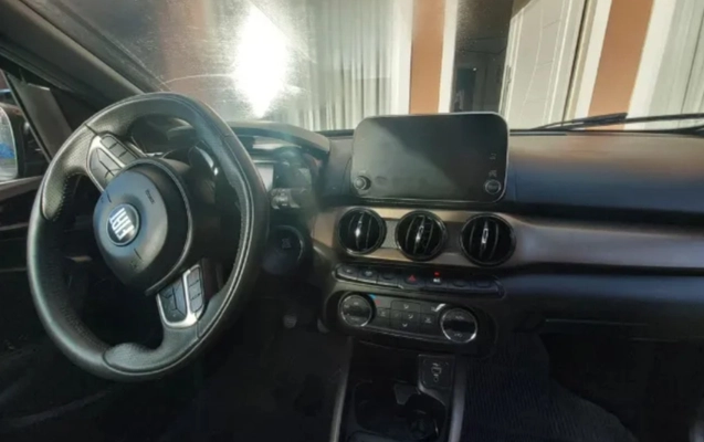 imagem-https://www.socarrao.com.br/sc-vehicle-images-prod/865130/1771512701193-My5wbmc.png