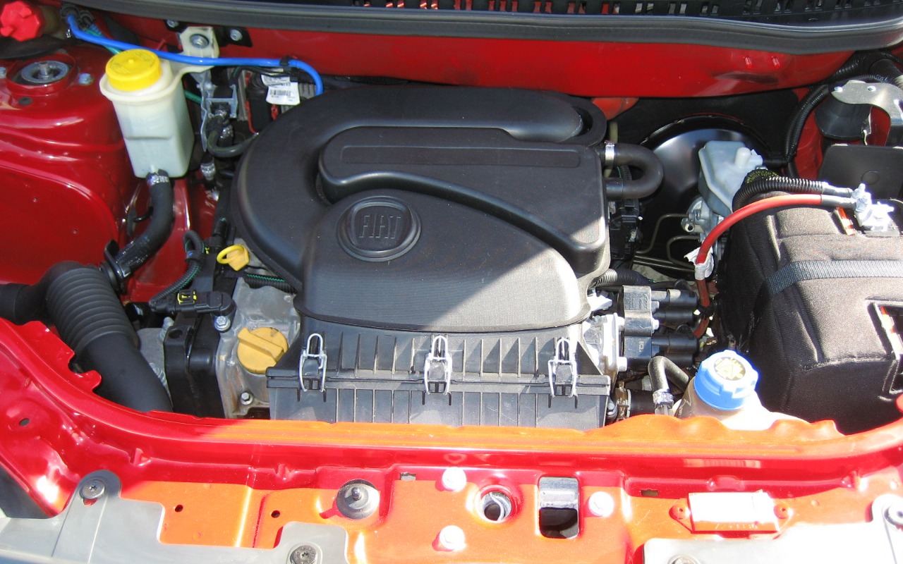 imagem-https://www.socarrao.com.br/sc-vehicle-images-prod/865479/1771522195982-SU1HXzE2OTYuSlBH.JPG