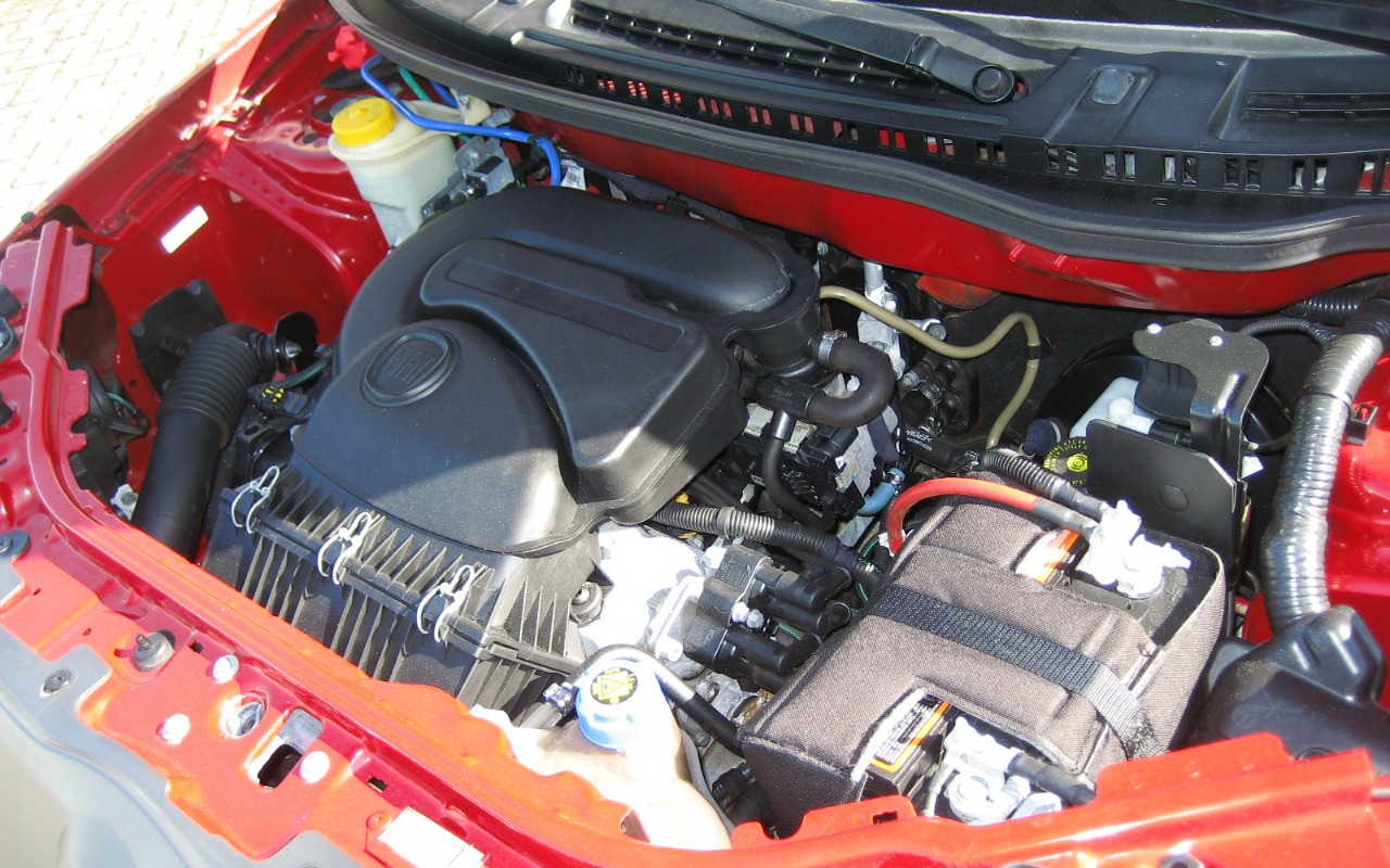 imagem-https://www.socarrao.com.br/sc-vehicle-images-prod/865479/1771522196156-SU1HXzE2OTcuSlBH.JPG