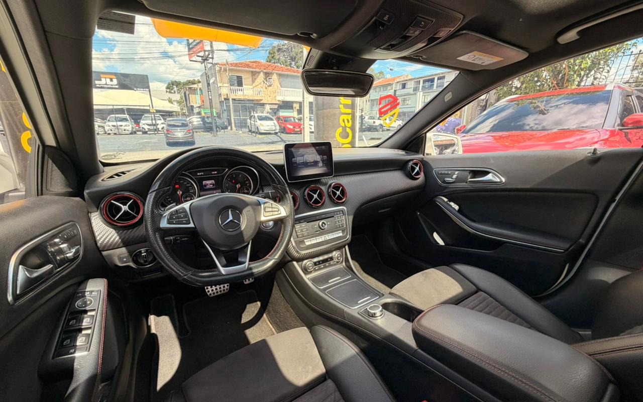 imagem-https://www.socarrao.com.br/sc-vehicle-images-prod/865588/1771521272165-V2hhdHNBcHAgSW1hZ2UgMjAyNi0wMi0xOSBhdCAxMy4wNS4wMy5qcGVn.jpeg