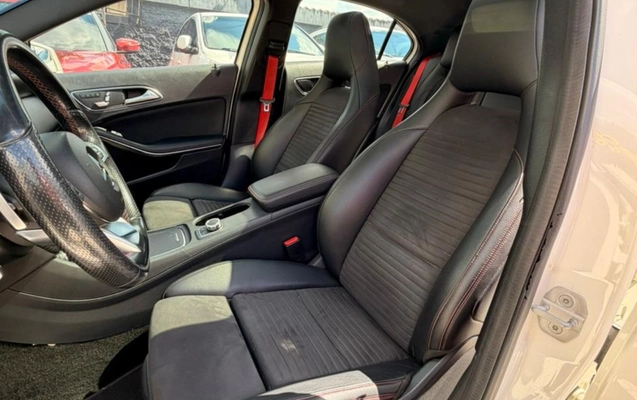 imagem-https://www.socarrao.com.br/sc-vehicle-images-prod/865588/1771521272892-V2hhdHNBcHAgSW1hZ2UgMjAyNi0wMi0xOSBhdCAxMy4wNS4wNCAoMykuanBlZw.jpeg
