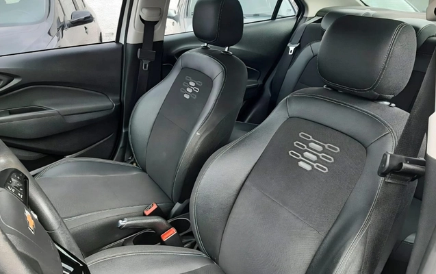 imagem-https://www.socarrao.com.br/sc-vehicle-images-prod/866374/1771531778238-Ny5qcGc.jpg