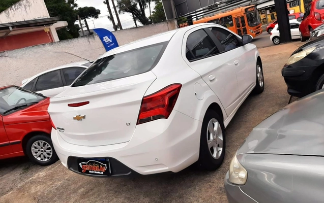 imagem-https://www.socarrao.com.br/sc-vehicle-images-prod/866374/1771531778581-NS5qcGc.jpg
