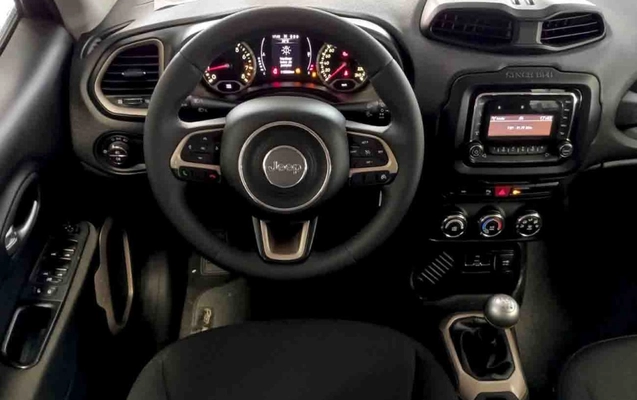 imagem-https://www.socarrao.com.br/sc-vehicle-images-prod/866438/1771532261682-10_051646.jpg