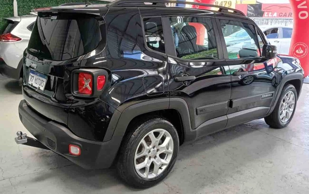 imagem-https://www.socarrao.com.br/sc-vehicle-images-prod/866438/1771532261683-5_051646.jpg