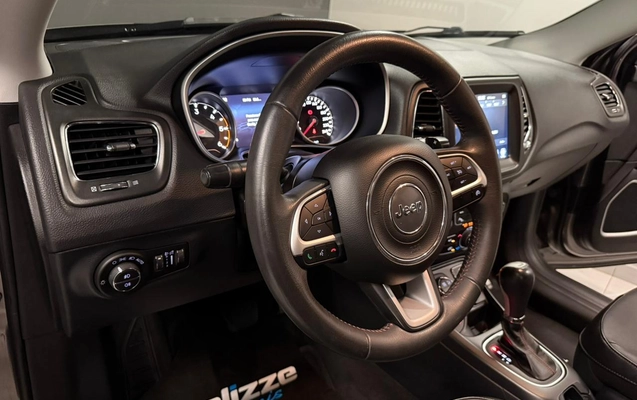 imagem-https://www.socarrao.com.br/sc-vehicle-images-prod/866525/1771532939601-003_8b9f46970e93131dfe8733e3fcc93225.jpeg