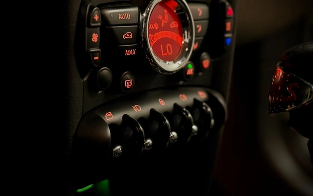 imagem-https://www.socarrao.com.br/sc-vehicle-images-prod/866527/1771532951150-003_276d7ebb8ba43cd1acb74922fcead121.jpeg