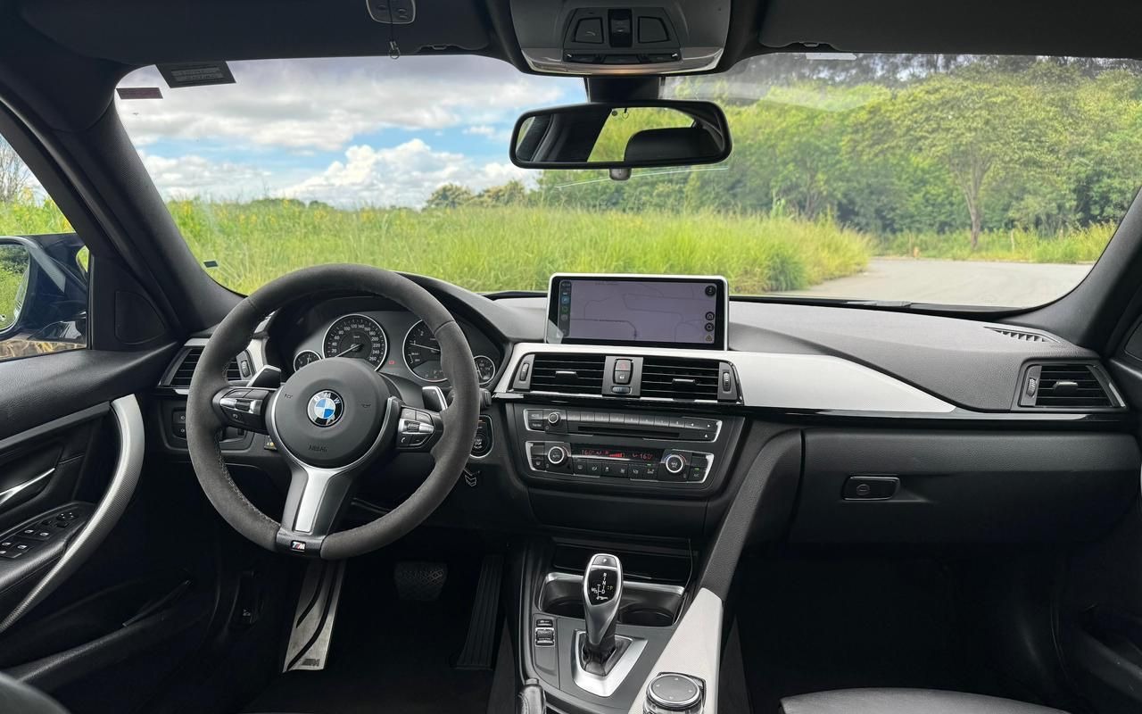 imagem-https://www.socarrao.com.br/sc-vehicle-images-prod/866771/1771543692189-Ym13NS5qcGVn.jpeg
