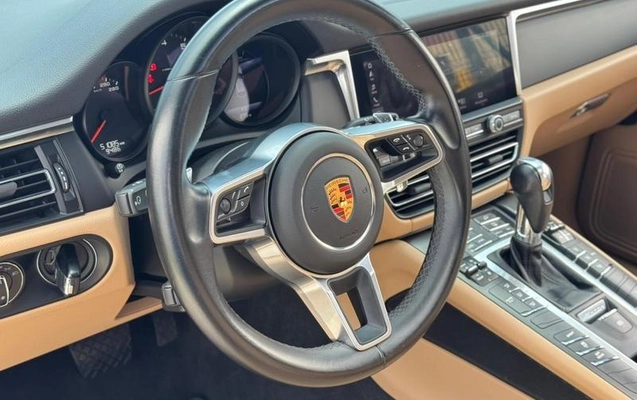 imagem-https://www.socarrao.com.br/sc-vehicle-images-prod/867570/1789388523211-7822699_7_B_06b5f346db.jpeg