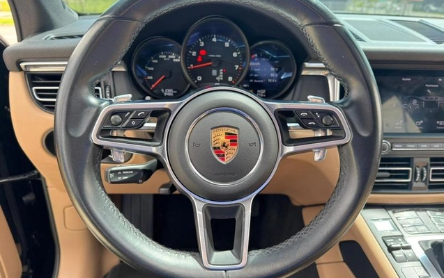 imagem-https://www.socarrao.com.br/sc-vehicle-images-prod/867570/1789388523215-7822699_14_B_c402b1571a.jpeg