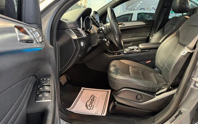 imagem-https://www.socarrao.com.br/sc-vehicle-images-prod/867648/1789652760410-7715338_1_B_483f664850.jpeg