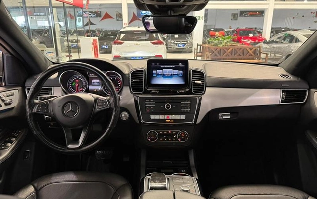 imagem-https://www.socarrao.com.br/sc-vehicle-images-prod/867648/1789652760414-7715338_21_B_d162670ecd.jpeg
