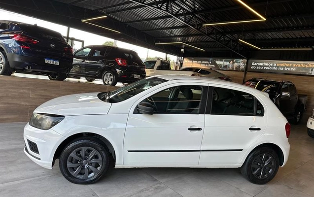 imagem-https://www.socarrao.com.br/sc-vehicle-images-prod/867759/1785329259115-7772825_10_B_f80716a75e.jpeg
