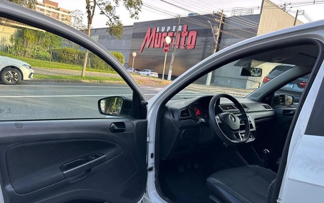 imagem-https://www.socarrao.com.br/sc-vehicle-images-prod/867759/1785329259126-7772825_17_B_b39f44560a.jpeg