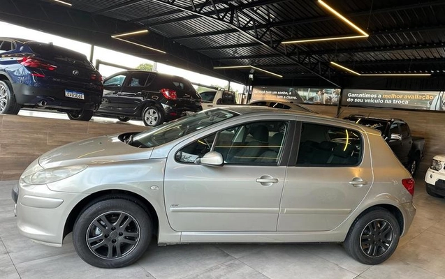imagem-https://www.socarrao.com.br/sc-vehicle-images-prod/867801/1785329263758-7771228_9_B_fe0761af5a.jpeg