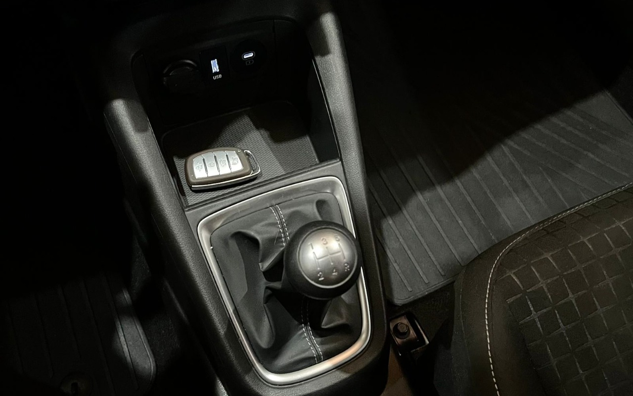 imagem-https://www.socarrao.com.br/sc-vehicle-images-prod/867895/1771594466993-V2hhdHNBcHAgSW1hZ2UgMjAyNi0wMi0yMCBhdCAxMC4xOS40OCAoMSkuanBlZw.jpeg