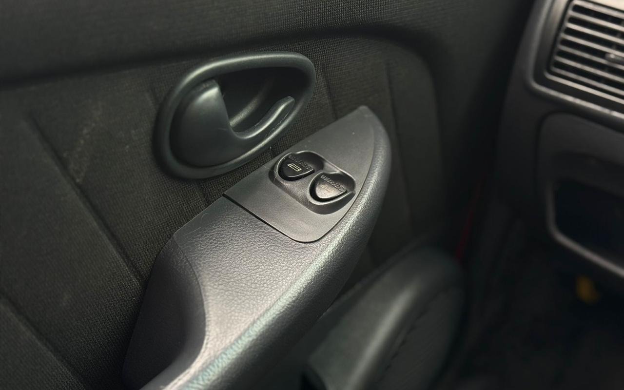 imagem-https://www.socarrao.com.br/sc-vehicle-images-prod/868073/1771597040756-V2hhdHNBcHAgSW1hZ2UgMjAyNi0wMi0yMCBhdCAxMS4xNi4wMiAoMTMpLmpwZWc.jpeg