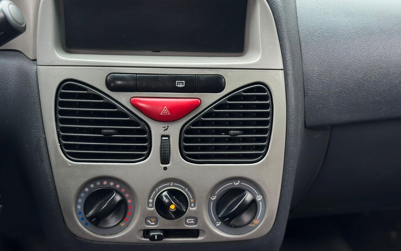 imagem-https://www.socarrao.com.br/sc-vehicle-images-prod/868073/1771597042608-V2hhdHNBcHAgSW1hZ2UgMjAyNi0wMi0yMCBhdCAxMS4xNi4wMiAoOSkuanBlZw.jpeg