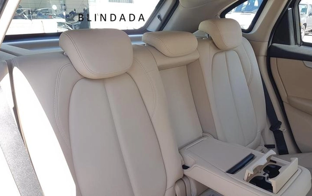 imagem-https://www.socarrao.com.br/sc-vehicle-images-prod/868296/1788277618613-6572215_10_B_5a9208c108.jpeg