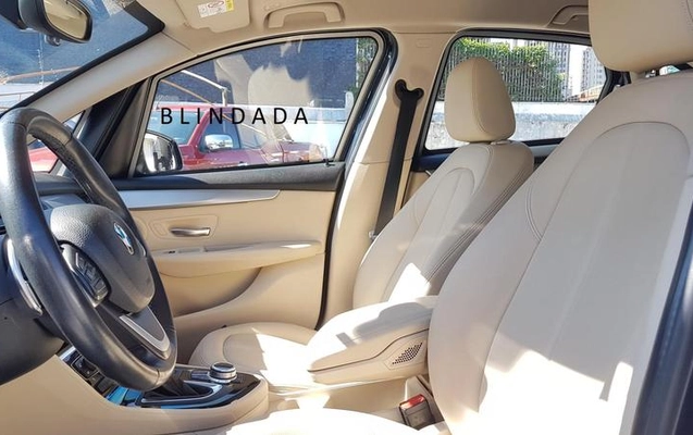 imagem-https://www.socarrao.com.br/sc-vehicle-images-prod/868296/1788277618616-6572215_13_B_4f383f9a0a.jpeg