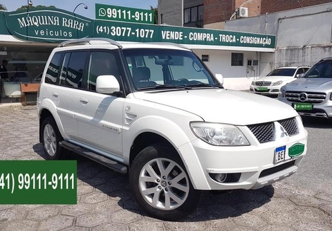 Mitsubishi Pajero TR4 2012 Branco — foto 1 de 3