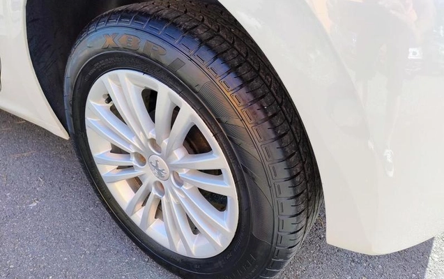 imagem-https://www.socarrao.com.br/sc-vehicle-images-prod/868571/1789584850062-7782500_9_B_6c8404bdca.jpeg