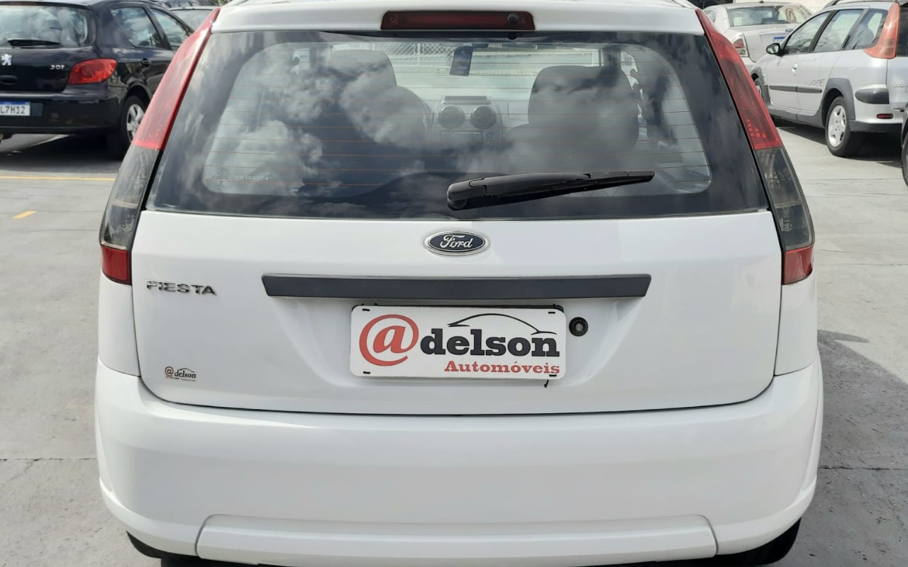imagem-https://www.socarrao.com.br/sc-vehicle-images-prod/868625/1776273778539-MDUuanBlZw.jpeg