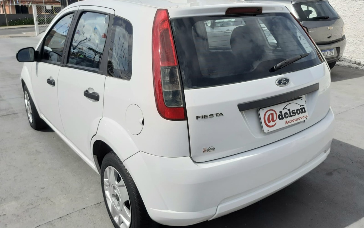 imagem-https://www.socarrao.com.br/sc-vehicle-images-prod/868625/1776273778761-MDYuanBlZw.jpeg