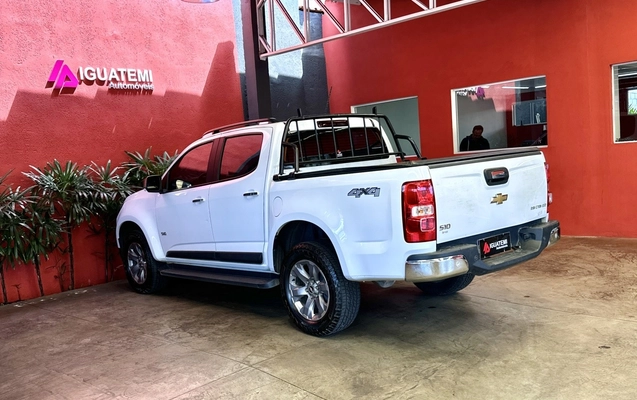 imagem-https://www.socarrao.com.br/sc-vehicle-images-prod/868679/1771606619490-5_041944.jpg