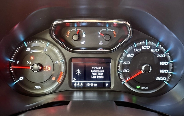 imagem-https://www.socarrao.com.br/sc-vehicle-images-prod/868679/1771606619493-1_041944.jpg