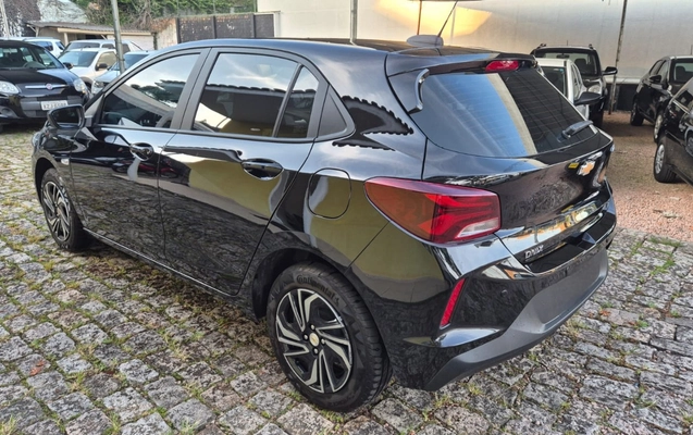 imagem-https://www.socarrao.com.br/sc-vehicle-images-prod/869190/1771615197025-V2hhdHNBcHAgSW1hZ2UgMjAyNi0wMi0xOSBhdCAxOC4zNC41NiAoMSkuanBlZw.jpeg