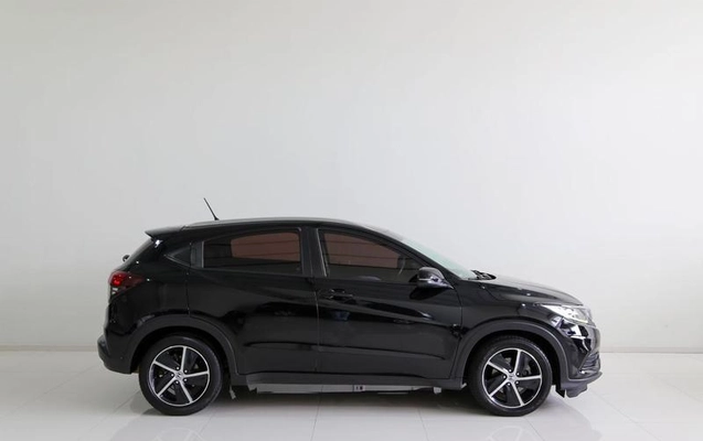 imagem-https://www.socarrao.com.br/sc-vehicle-images-prod/869466/1788295003099-7821660_0_B_4f3d2fa0ba.jpeg