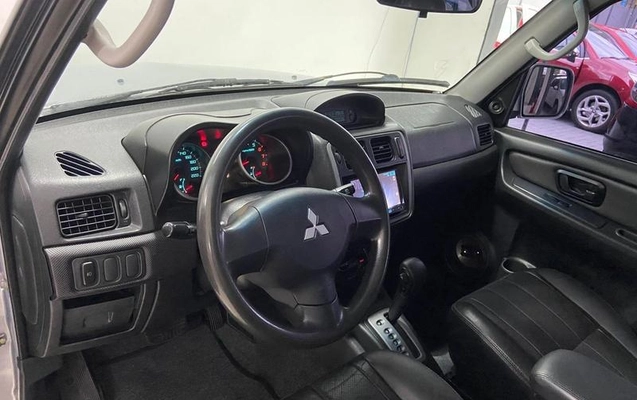 imagem-https://www.socarrao.com.br/sc-vehicle-images-prod/869518/1775506836182-7825698_14_B_64c3fd75fb.jpeg