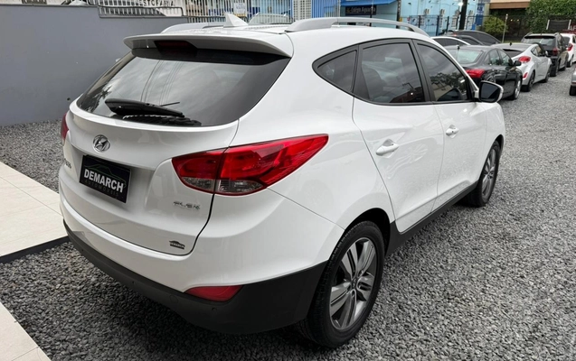 imagem-https://www.socarrao.com.br/sc-vehicle-images-prod/870421/1771679635611-V2hhdHNBcHAgSW1hZ2UgMjAyNi0wMi0yMCBhdCAxNC40MS4zMy5qcGVn.jpeg