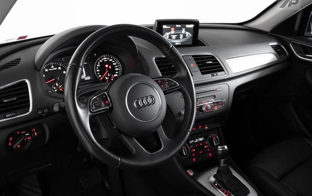 imagem-https://www.socarrao.com.br/sc-vehicle-images-prod/870429/1789560142159-7822376_14_B_03d19aefa3.jpeg