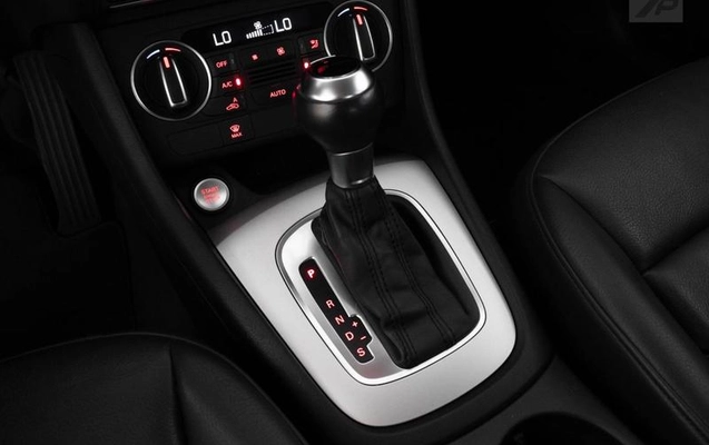 imagem-https://www.socarrao.com.br/sc-vehicle-images-prod/870429/1789560142167-7822376_8_B_11965a946d.jpeg
