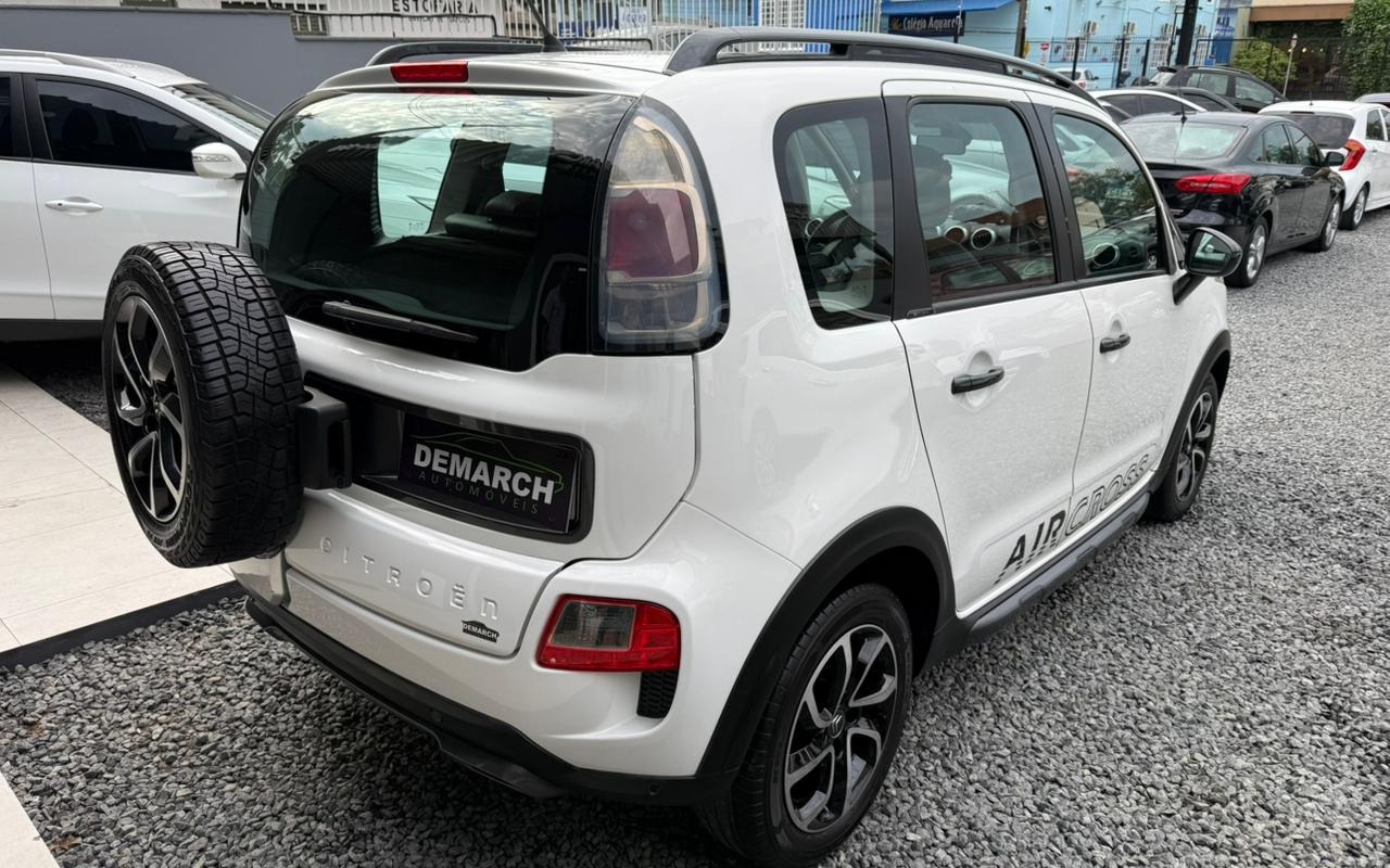 imagem-https://www.socarrao.com.br/sc-vehicle-images-prod/870432/1771680225267-V2hhdHNBcHAgSW1hZ2UgMjAyNi0wMi0yMCBhdCAxOC4xMi4zOS5qcGVn.jpeg