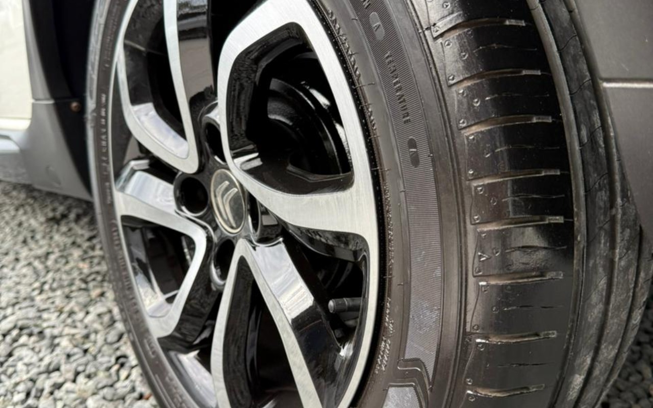 imagem-https://www.socarrao.com.br/sc-vehicle-images-prod/870432/1771680225953-V2hhdHNBcHAgSW1hZ2UgMjAyNi0wMi0yMCBhdCAxOC4xMi40My5qcGVn.jpeg