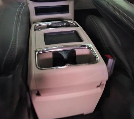 imagem-https://www.socarrao.com.br/sc-vehicle-images-prod/870571/1782842031062-6821537_9_B_9c59b08f5e.jpeg