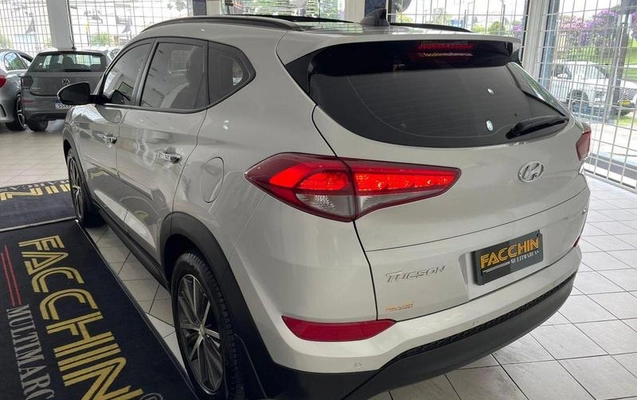 imagem-https://www.socarrao.com.br/sc-vehicle-images-prod/871044/1789148764353-7827713_6_B_24a0c37450.jpeg