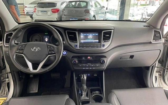 imagem-https://www.socarrao.com.br/sc-vehicle-images-prod/871044/1789148764360-7827713_4_B_ae32b59dc9.jpeg
