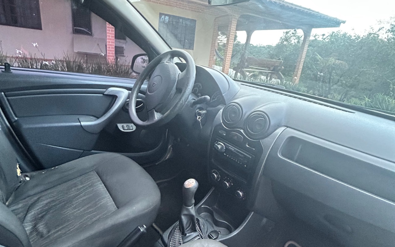 imagem-https://www.socarrao.com.br/sc-vehicle-images-prod/871337/1771973774013-SU1HXzU3MTUuanBlZw.jpeg