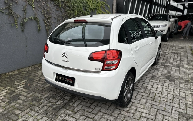 imagem-https://www.socarrao.com.br/sc-vehicle-images-prod/871564/1774709608784-vehicle_image_1771765902_898c1e131026e41522176b6815fabad5.jpeg