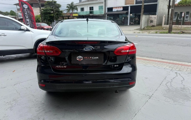 imagem-https://www.socarrao.com.br/sc-vehicle-images-prod/872888/1771852351212-6b4ec32624934efe8ee1084289f1540b_1771852294431.jpeg