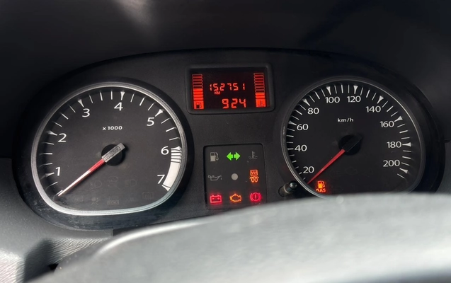 imagem-https://www.socarrao.com.br/sc-vehicle-images-prod/874055/1771871380385-d884ba1cc68540379ff4e6af88091f78_1771871319639.jpeg