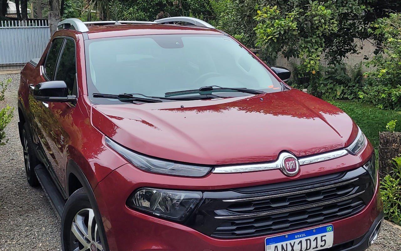 Fiat Toro Volcano 2.0 16V 4x4 TB Diesel Aut. na cor Vermelho em Campo Largo / PR - 874079