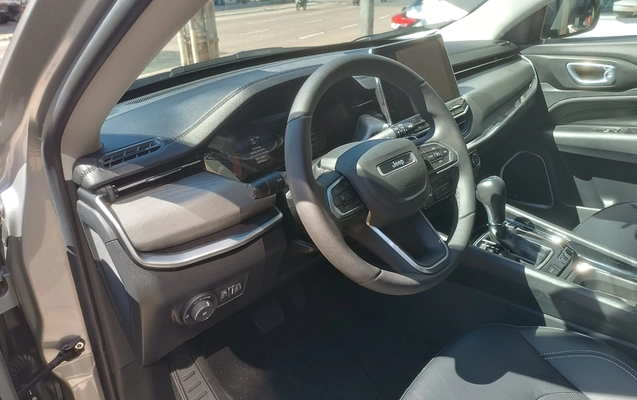 imagem-https://www.socarrao.com.br/sc-vehicle-images-prod/874300/1771874738468-SU1HXzIwMjYwMjIzXzEwMDgyNS5qcGc.jpg