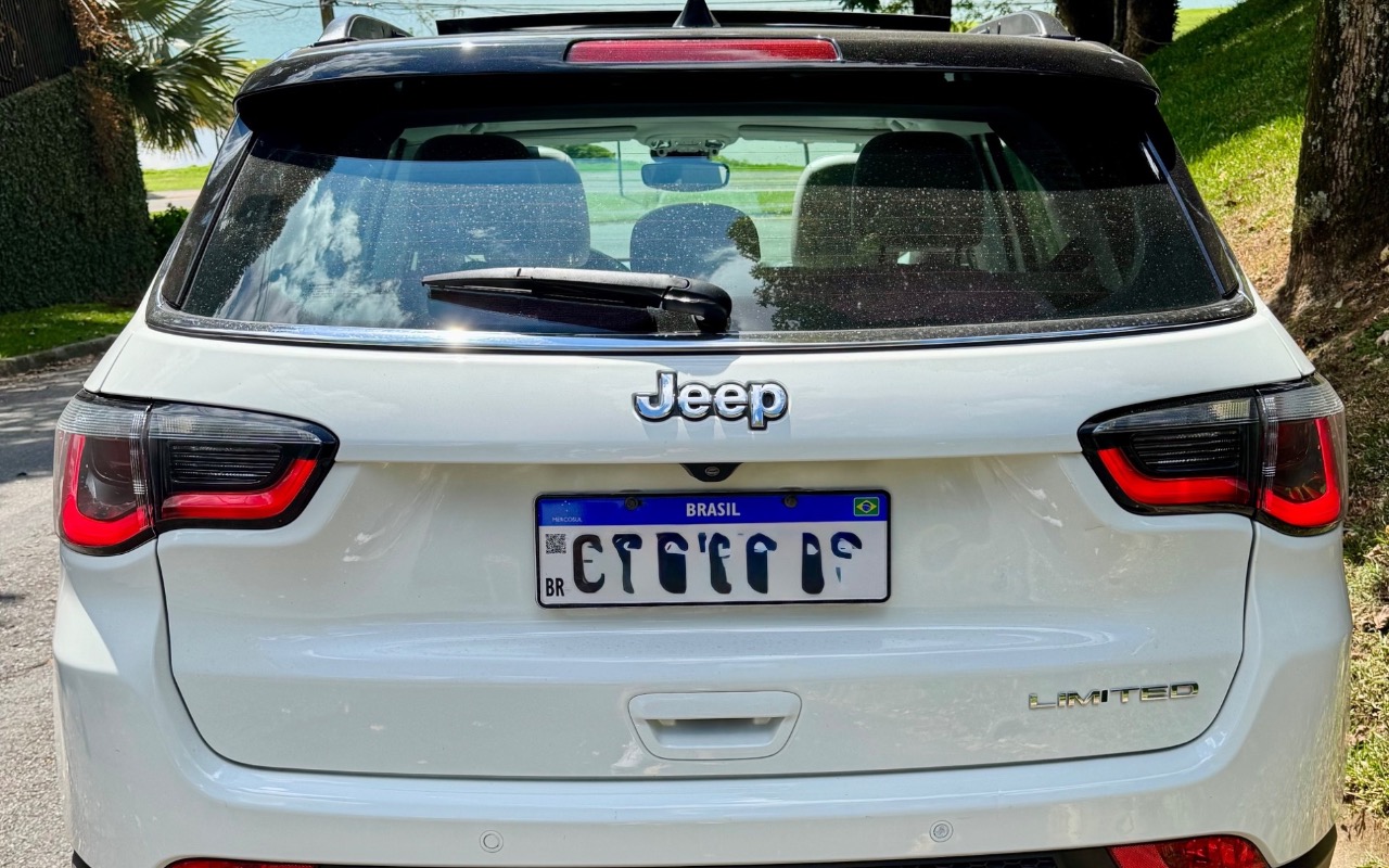 imagem-https://www.socarrao.com.br/sc-vehicle-images-prod/875086/1774978174649-SU1HXzgxNzZfY29udmVydGVkLmpwZw.jpg