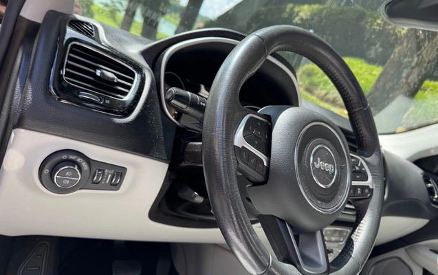 imagem-https://www.socarrao.com.br/sc-vehicle-images-prod/875086/1774978175533-SU1HXzgyMDBfY29udmVydGVkLmpwZw.jpg